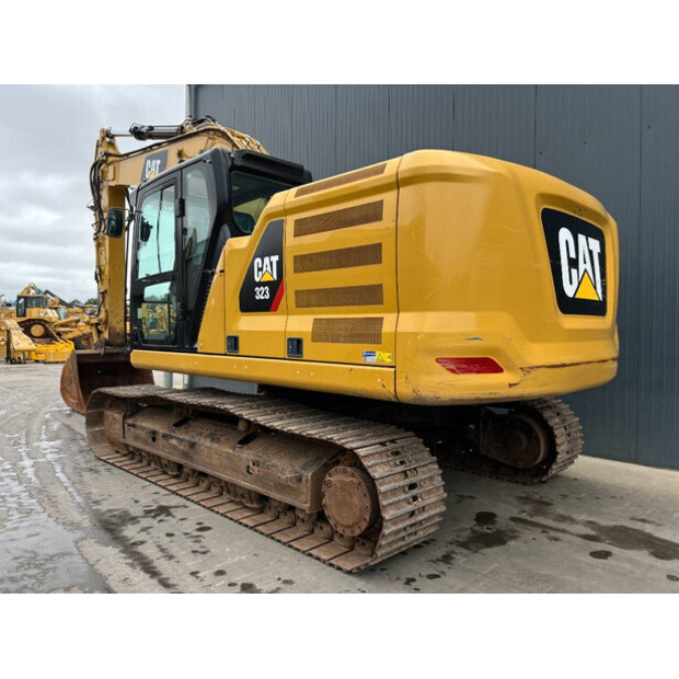 2018 Caterpillar 323-43054581