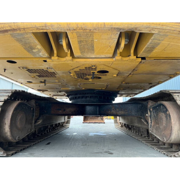 2018 Caterpillar 323-43054585