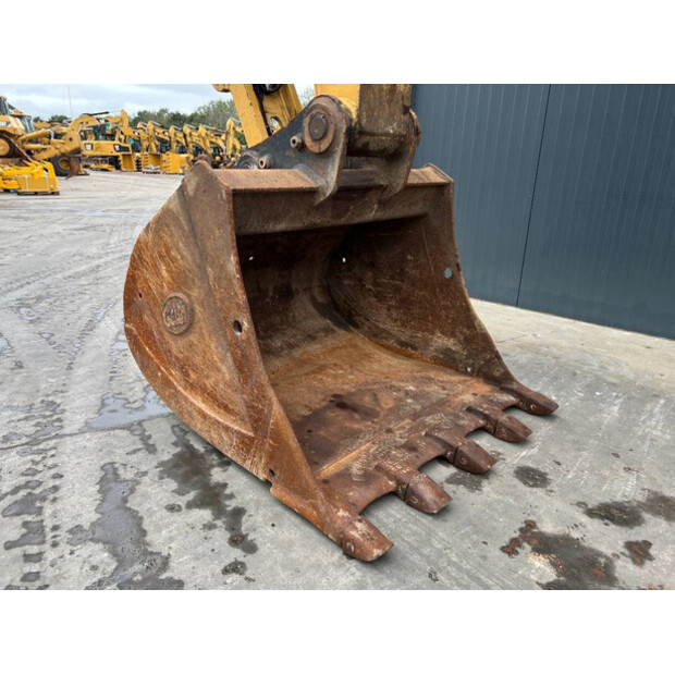 2018 Caterpillar 323-43054592