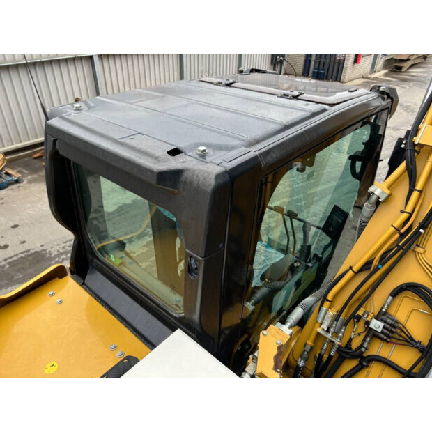 2018 Caterpillar 323-43054608