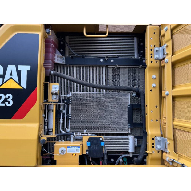 2018 Caterpillar 323-43054616