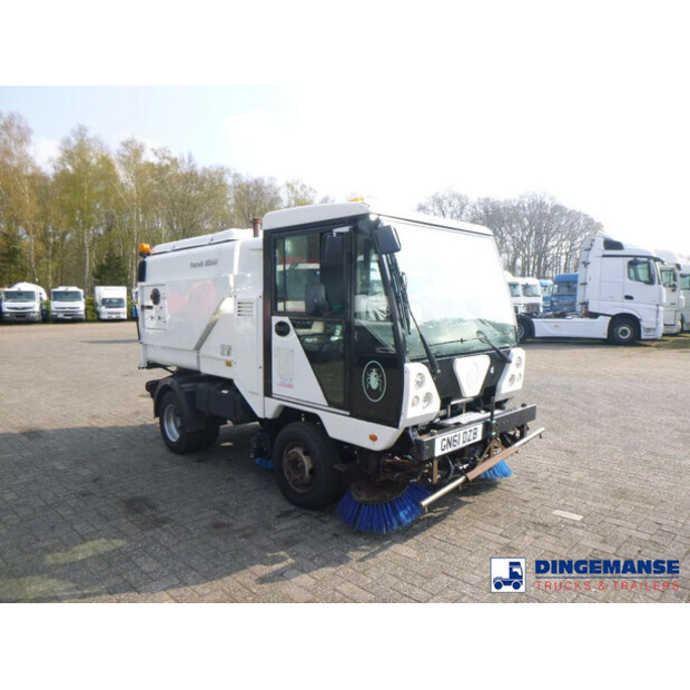 2011 سكاراب Minor Euro 5-43054789