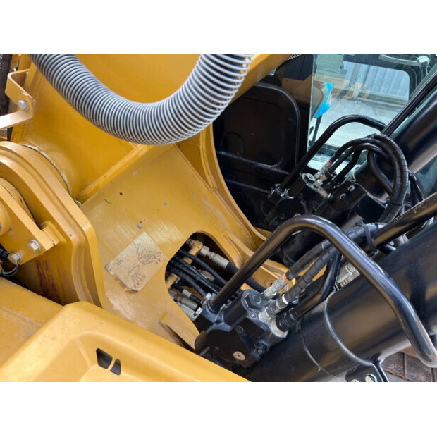 2018 كاتربيلر 323FL-43055009