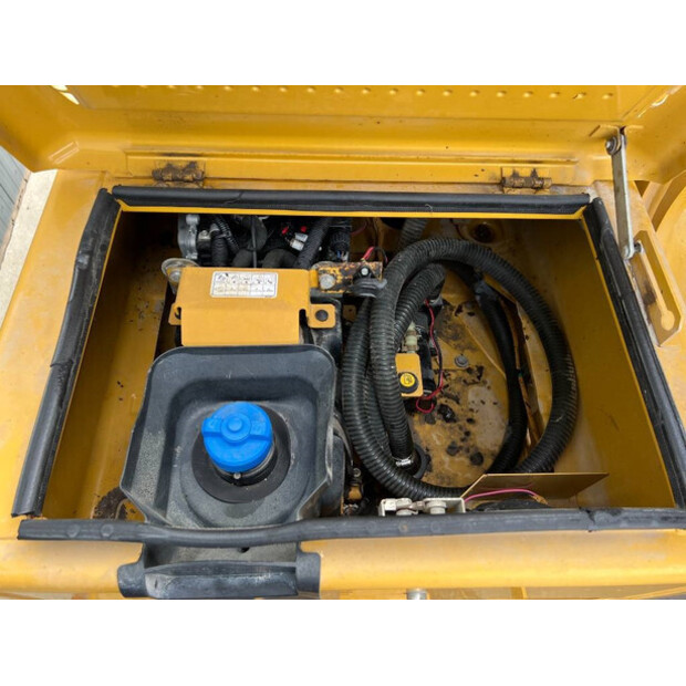 2018 كاتربيلر 323FL-43055010