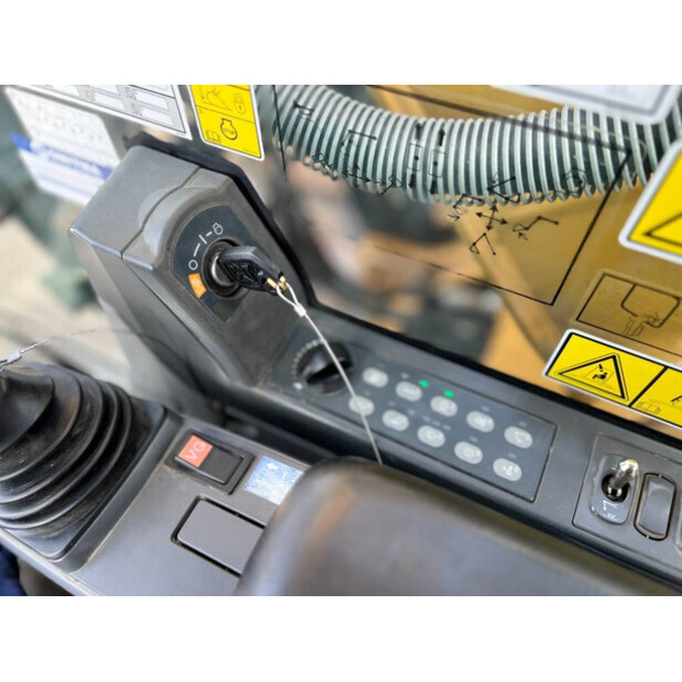 2018 كاتربيلر 323FL-43055041