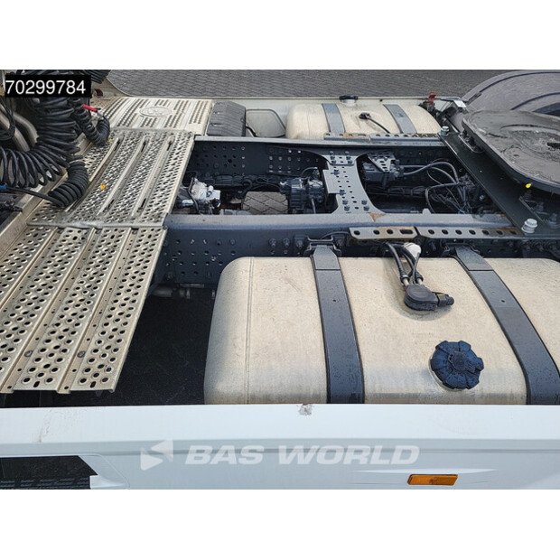 2020 Mercedes-Benz Actros 1842-43055278