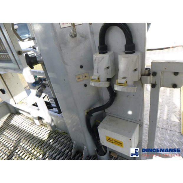 2000 فولفو FM12-43055660