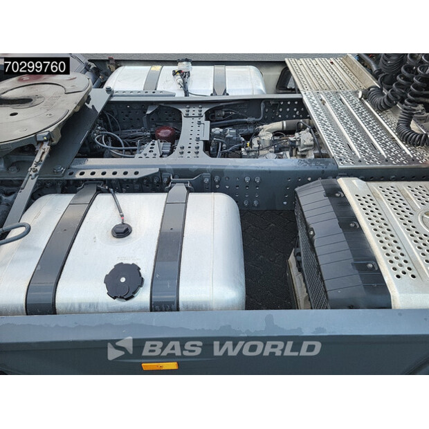 2021 Mercedes-Benz Actros 1842-43055678