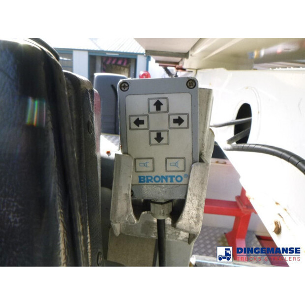 2000 فولفو FM12-43055682