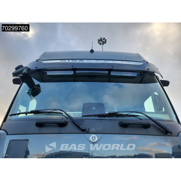 2021 Mercedes-Benz Actros 1842-43055687