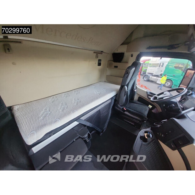 2021 Mercedes-Benz Actros 1842-43055702