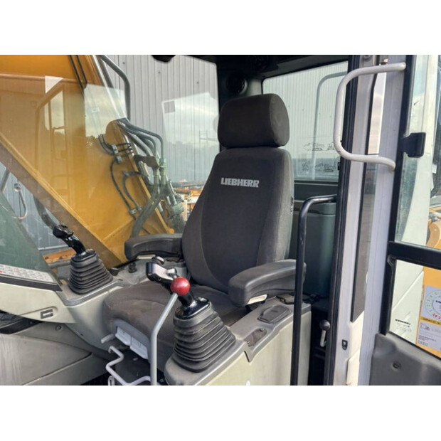 2014 Liebherr R922-43055964