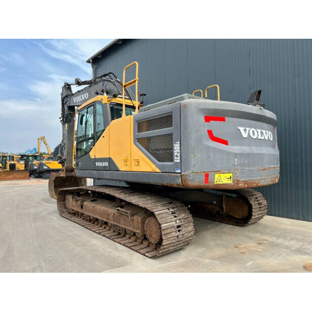 2015 Volvo EC250EL-43056123