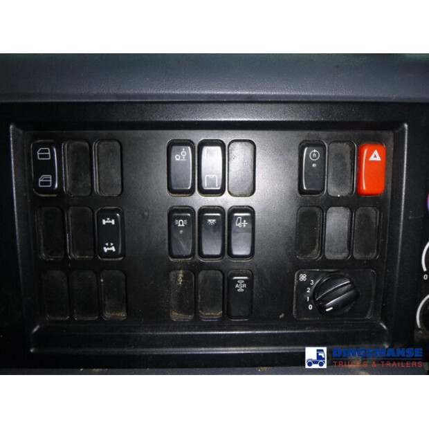 2012 Mercedes-Benz Econic 3233-43056953