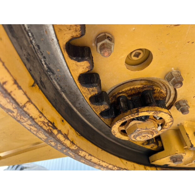 2010 Caterpillar 140M-43057204