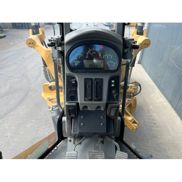 2010 Caterpillar 140M-43057214