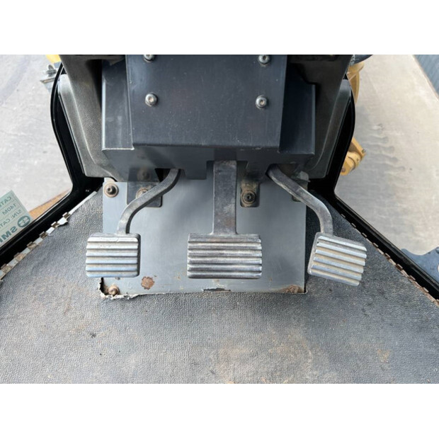 2010 Caterpillar 140M-43057216