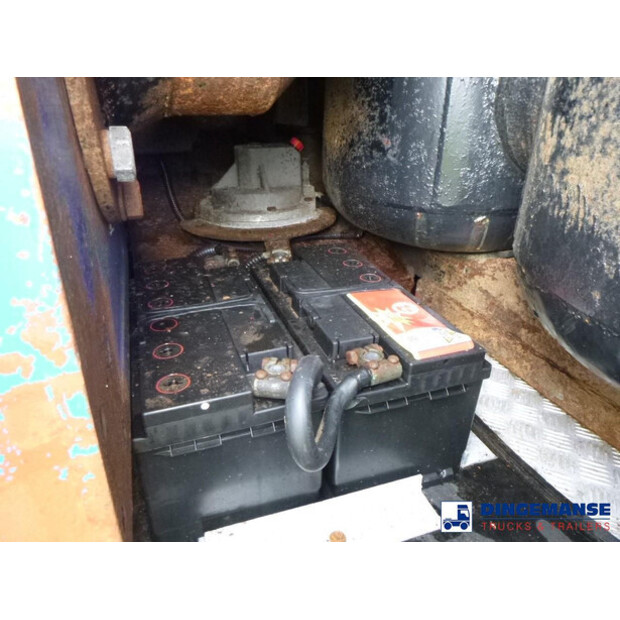 2006 Volvo FM9-43057410