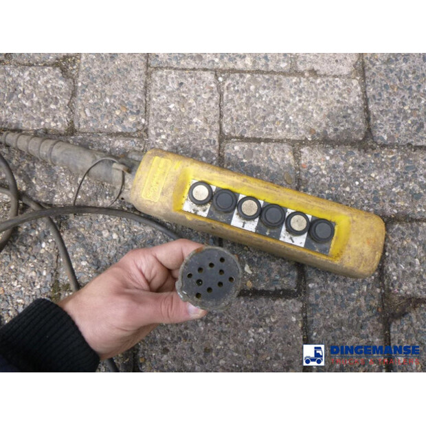 2006 Volvo FM9-43057455