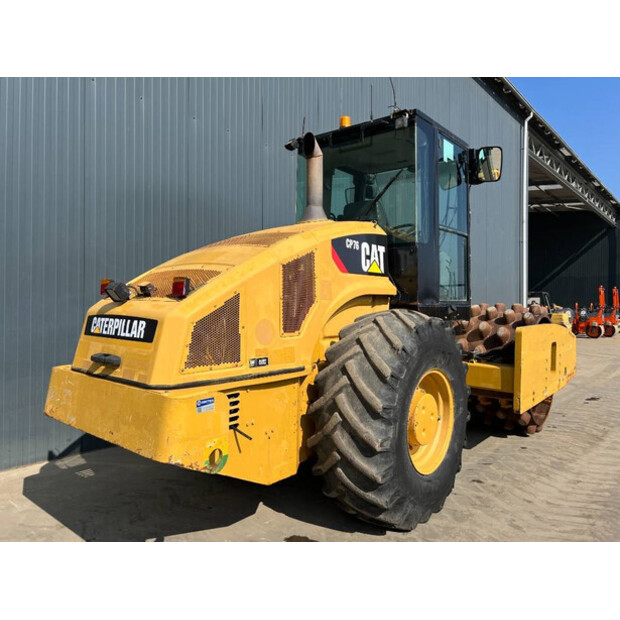 2011 كاتربيلر CP76-43059045