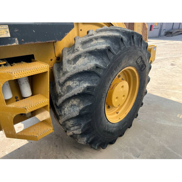 2011 كاتربيلر CP76-43059048