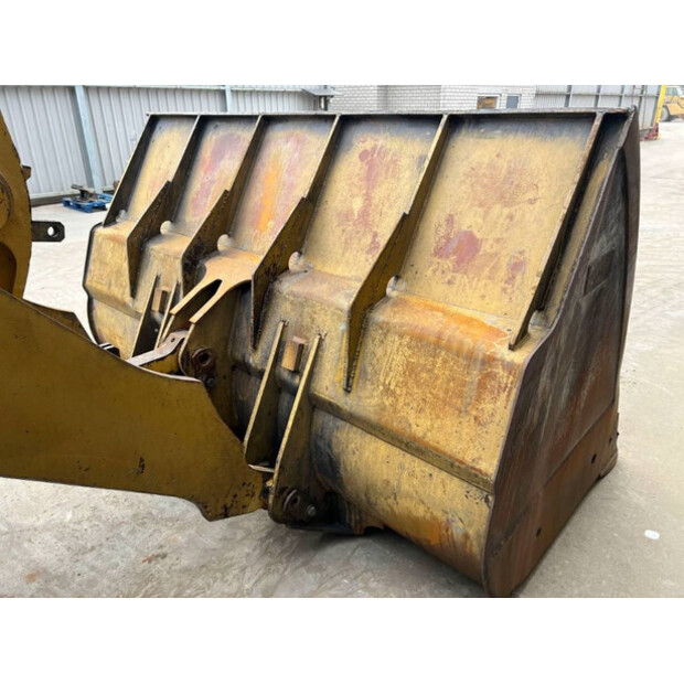 2000 كاتربيلر 938G-43059699