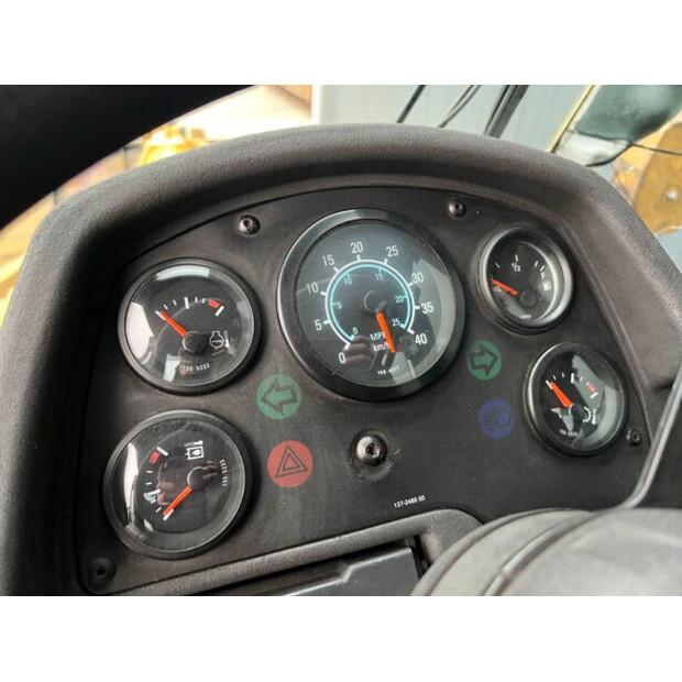 2000 كاتربيلر 938G-43059723