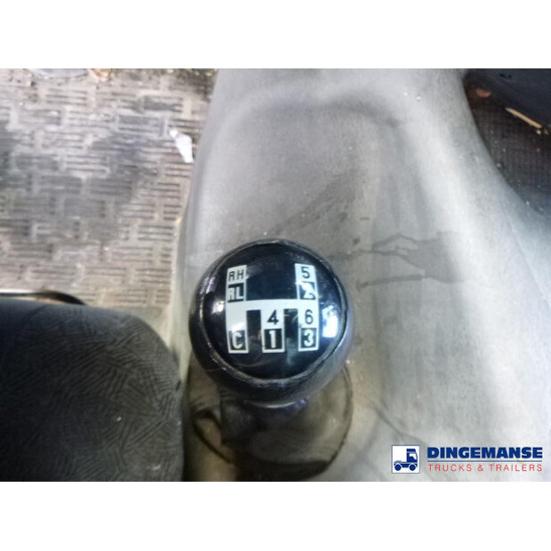 2003 سكانيا P124 420-43059802