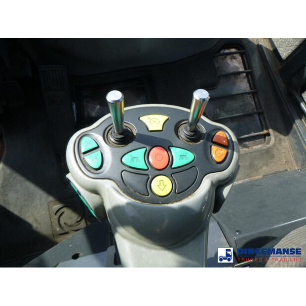 2013 Johnston C202-43059891