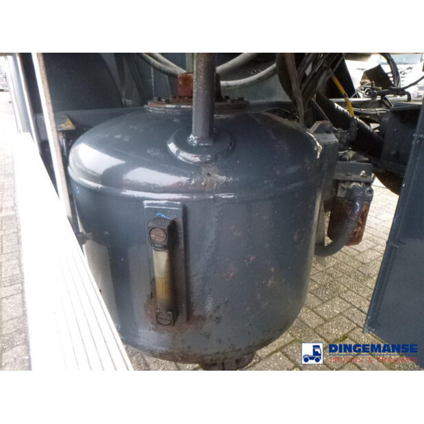 2002 WHALE OTHERS-43060935