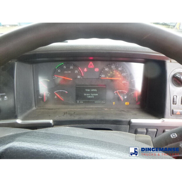 2011 فولفو FM 410-43061363