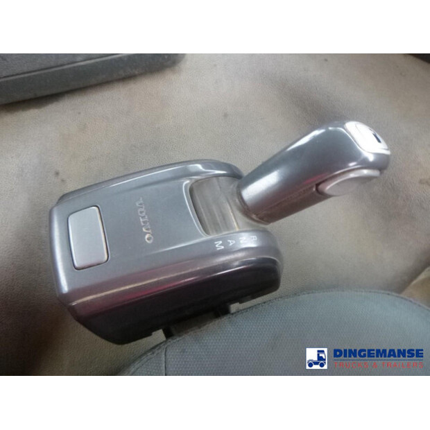 2011 فولفو FM 410-43061365