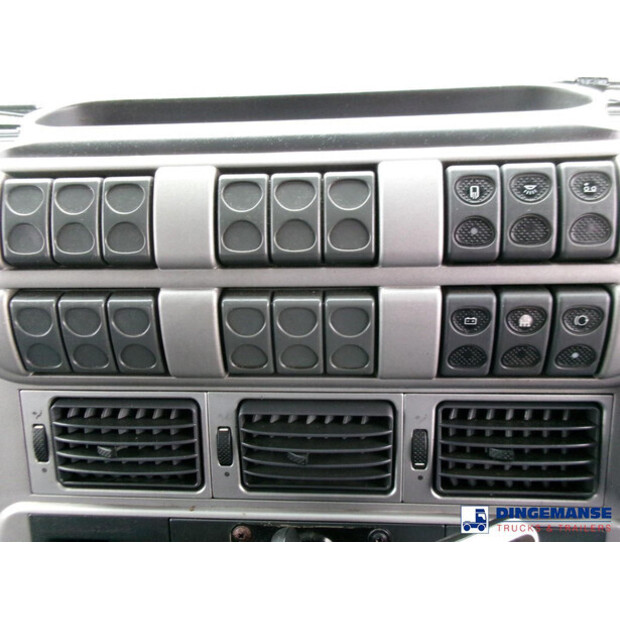 2011 Iveco AD260S31Y/PS-43061814