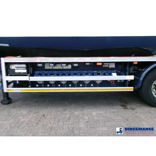 2011 ليك لاند OTHERS-43063941