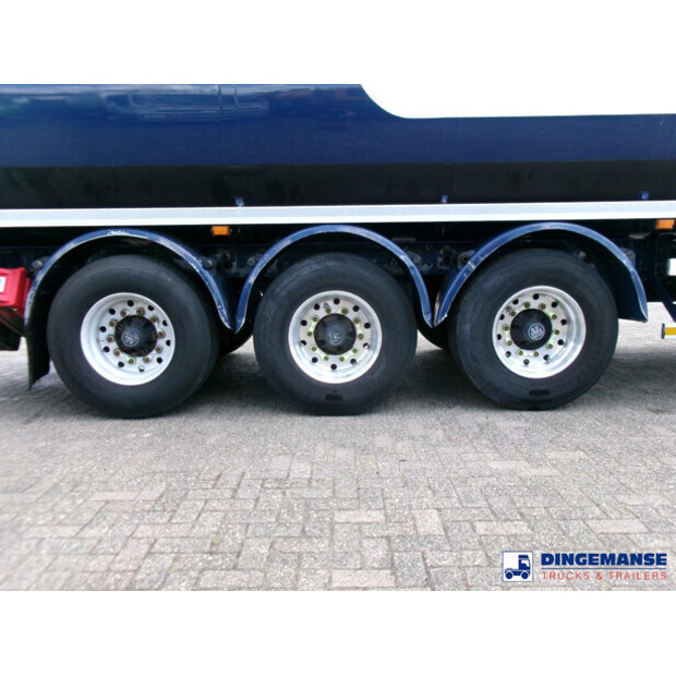 2011 ليك لاند OTHERS-43063948