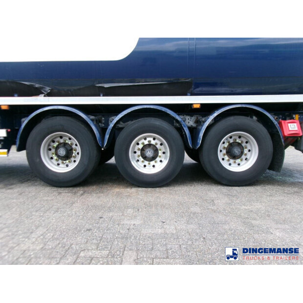 2011 ليك لاند OTHERS-43063949