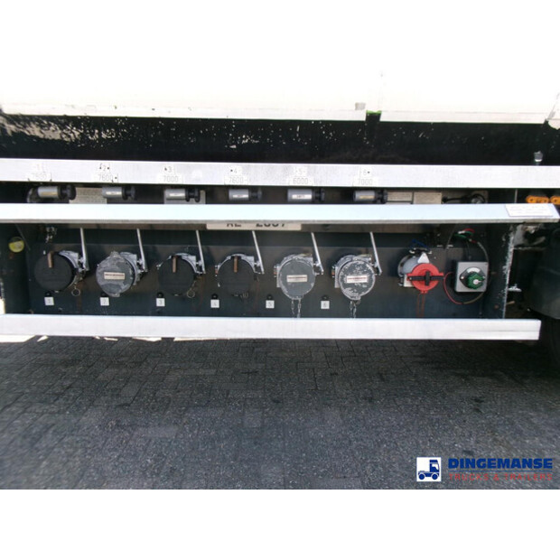 2011 ليك لاند OTHERS-43063975