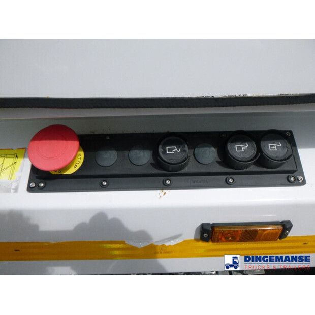 2017 Mercedes-Benz Econic 2630-43064677