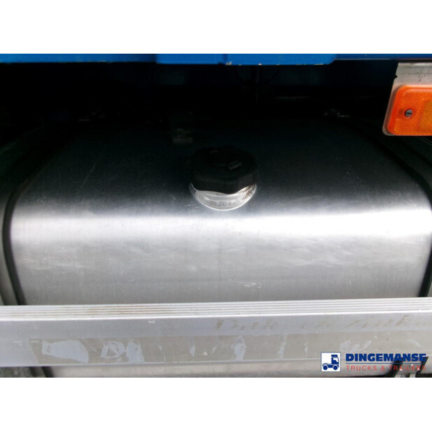 2013 Iveco AD260T33-43065102