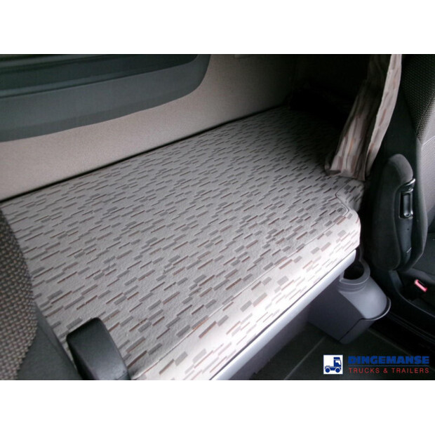 2016 داف XF 460-43065316