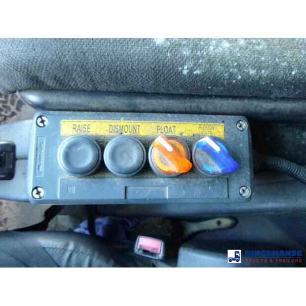 2012 Mercedes-Benz Econic 1824-43065510
