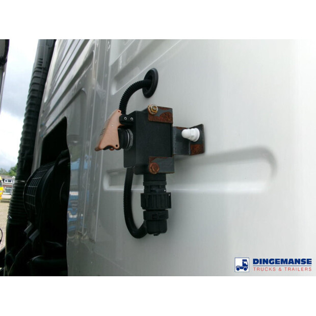 2015 فولفو FM380-43068797