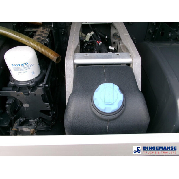 2015 فولفو FM380-43068807