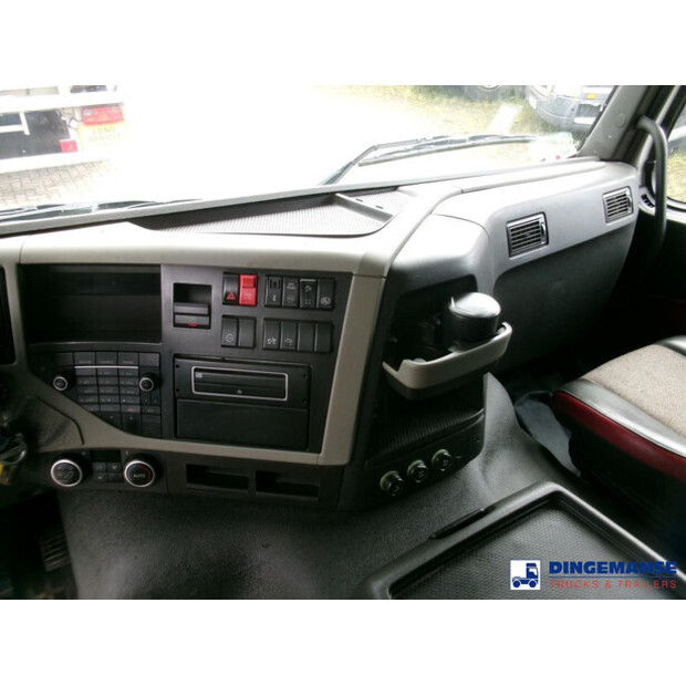 2015 فولفو FM380-43068824