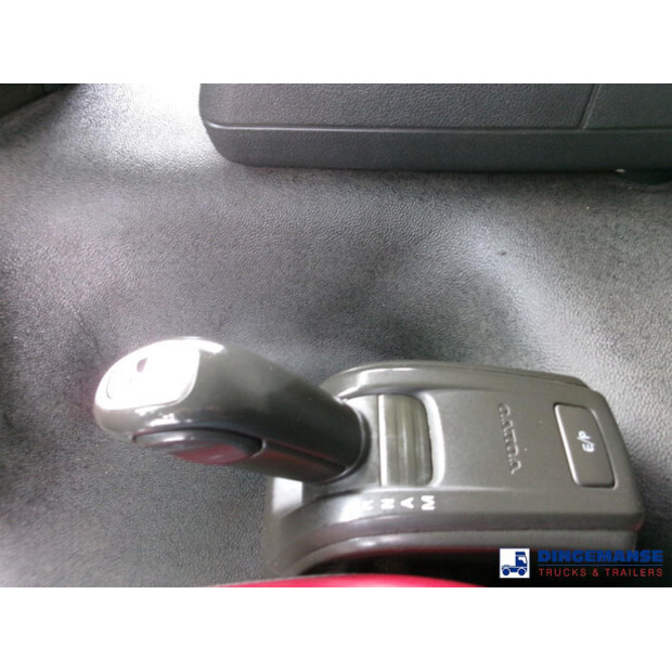 2015 فولفو FM380-43068828