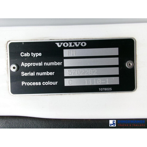 2015 فولفو FM380-43068834