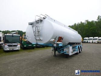 صورة ل خزانات لنقل النفط 2005 كالدال OTHERS