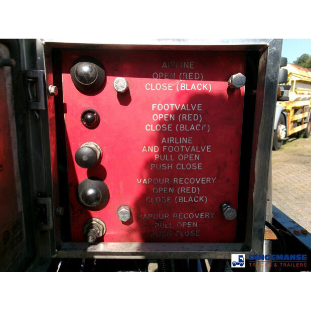 2002 Clayton OTHERS-43069515