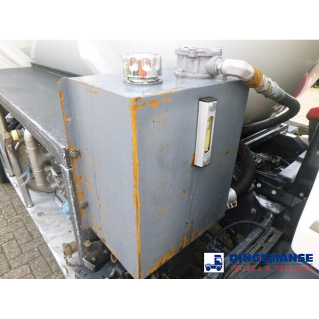 2012 Volvo FL260-43070804