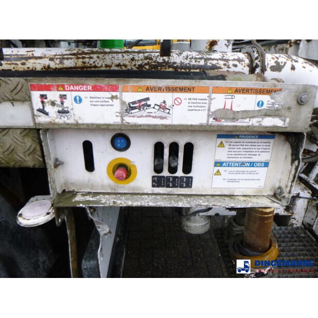 2018 مرسيدس بنز AROCS 3240-43070848